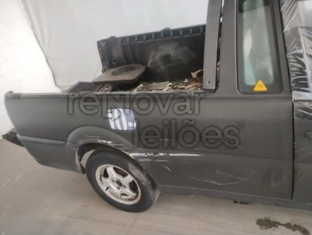 LOTE 007 - VW SAVEIRO 1.6 - ANO 2005/2006 - VEÍCULO BAIXADO - DEPOSITADO EM GUARULHOS/SP