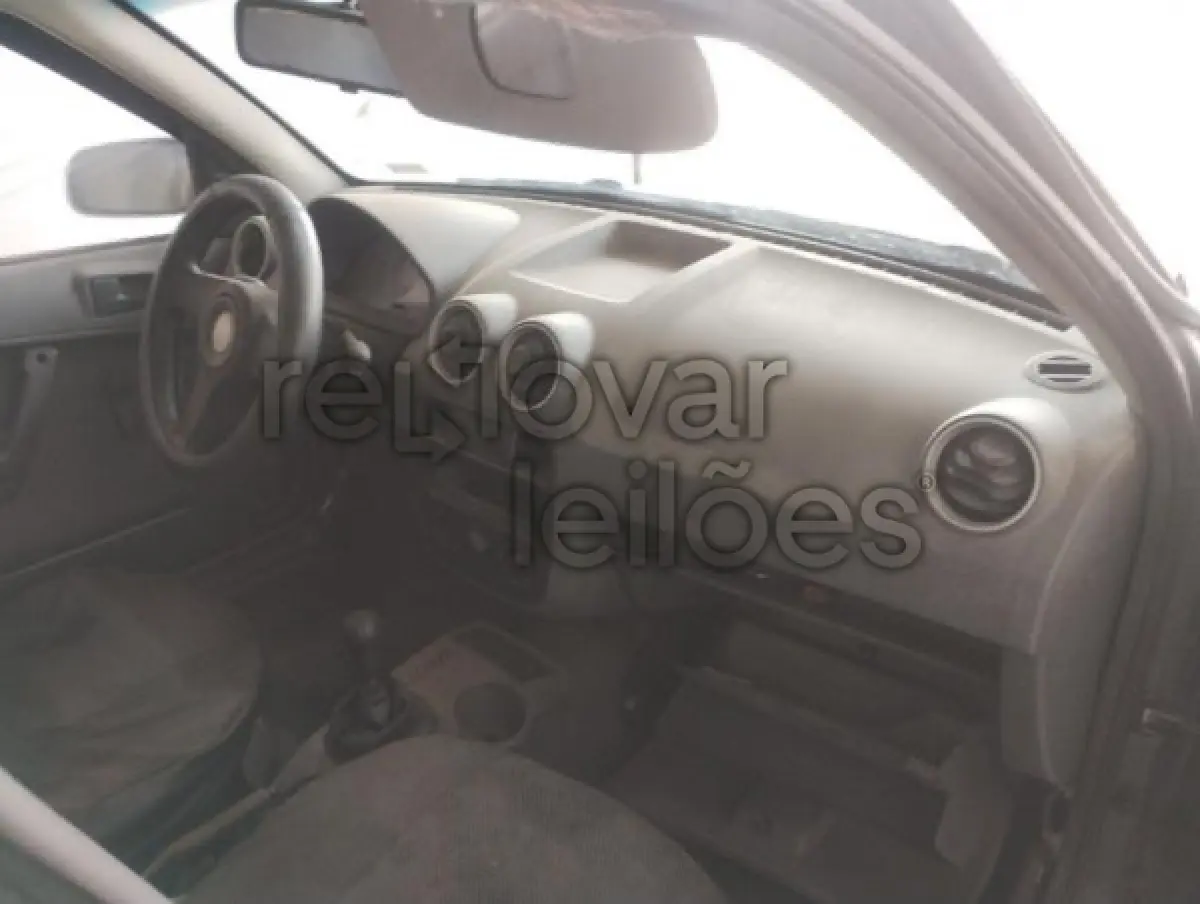 LOTE 007 - VW SAVEIRO 1.6 - ANO 2005/2006 - VEÍCULO BAIXADO - DEPOSITADO EM GUARULHOS/SP