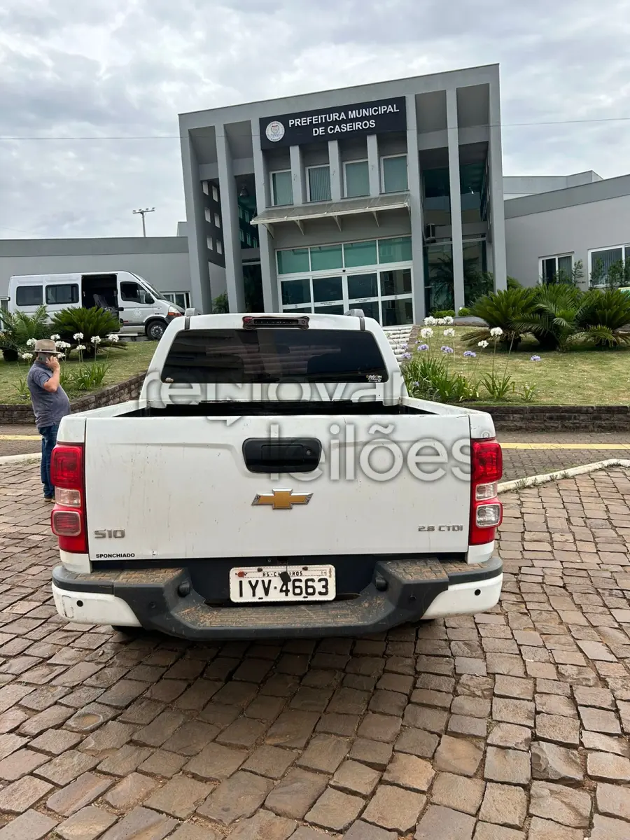 LOTE 001 - GM S10 LS 4X4 CD - ANO 2019 - EM FUNCIONAMENTO