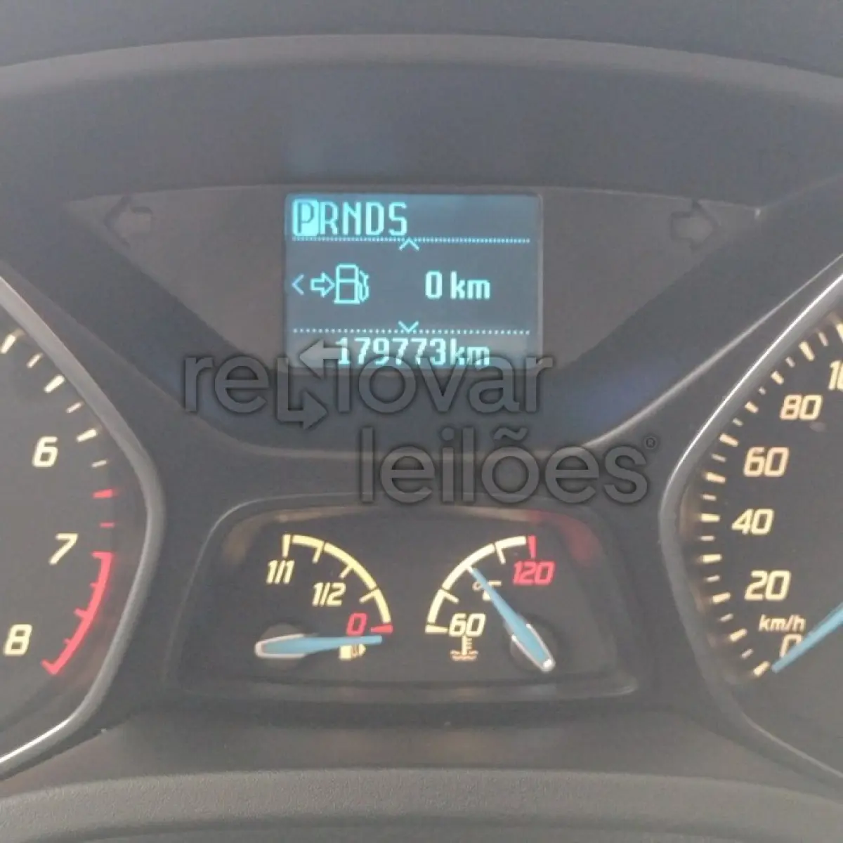 LOTE 016 - FORD FOCUS SE AT 1.6 HATCH - ANO 2014/2015 - COMPLETO - SICREDI PIONEIRA