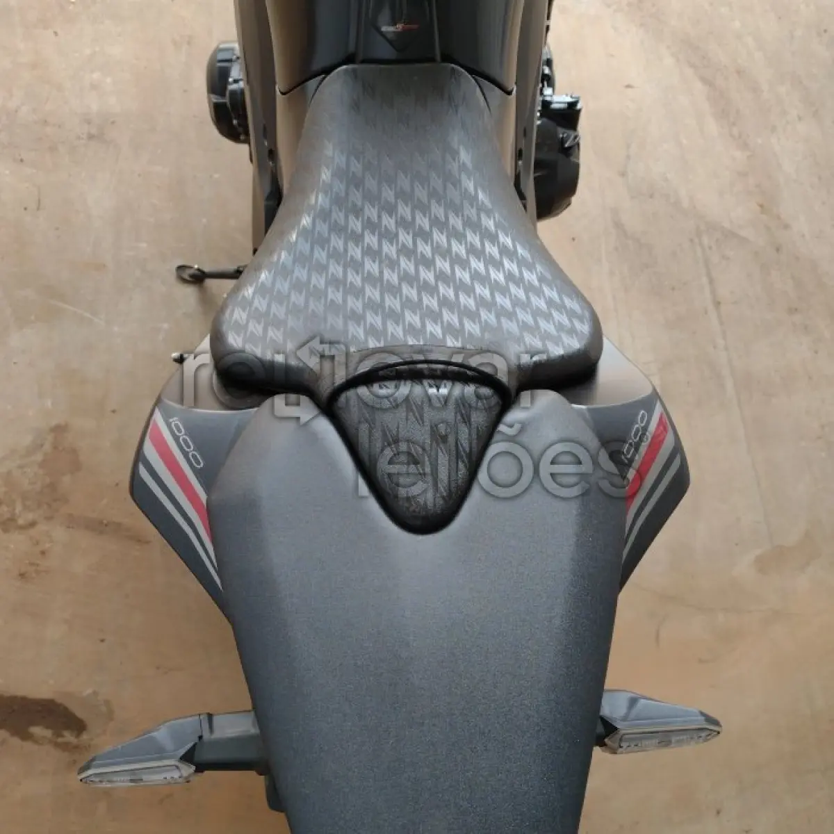 LOTE 050 - KAWASAKI Z1000 - ANO 2021/2021 - SICREDI UNIÃO