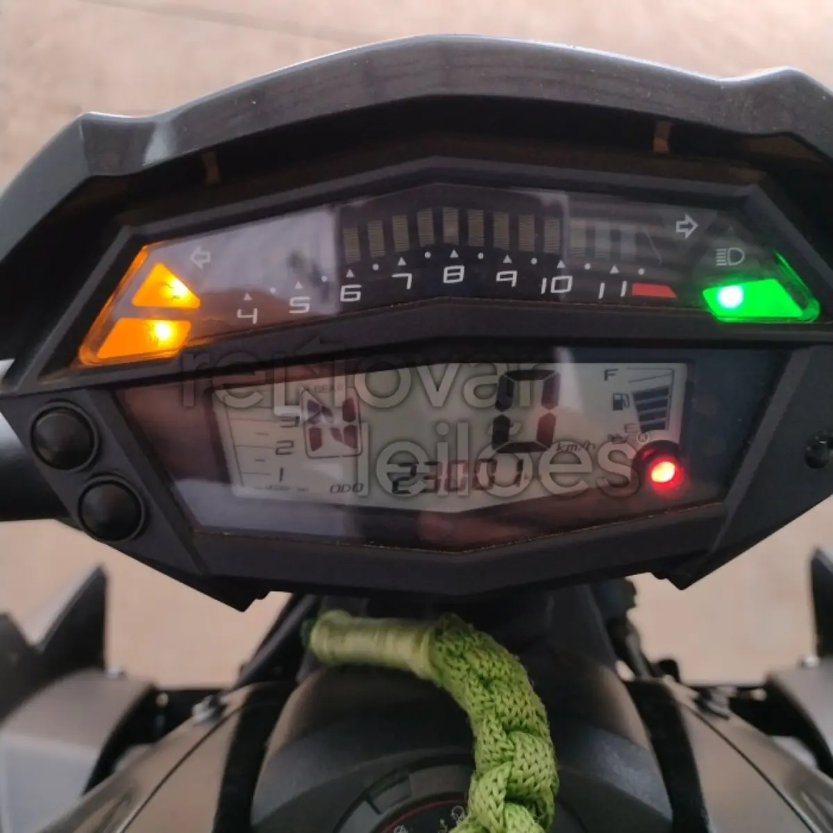 LOTE 050 - KAWASAKI Z1000 - ANO 2021/2021 - SICREDI UNIÃO