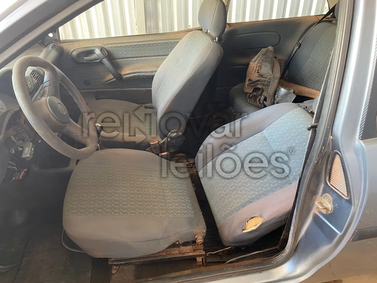LOTE 011 - GM CORSA WIND - ANO 2000/2001