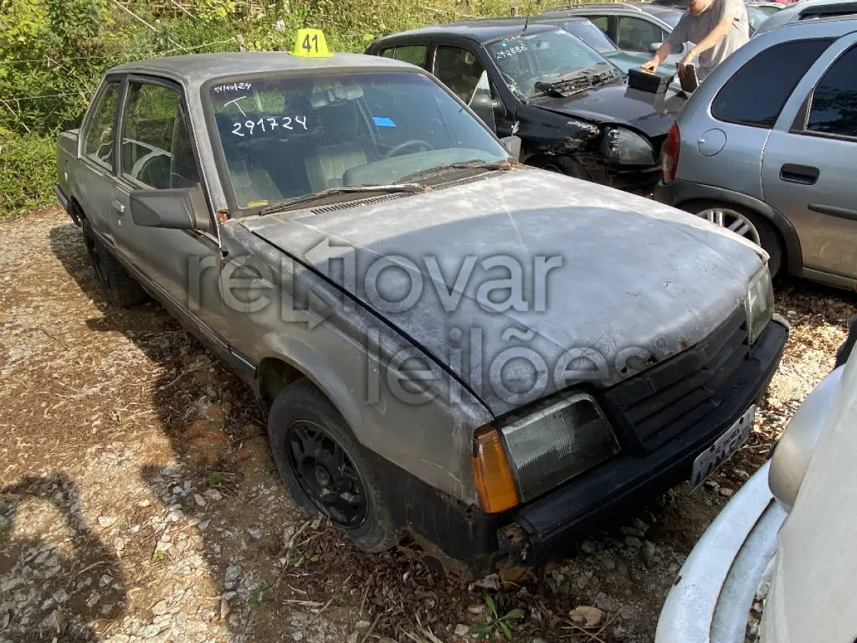 LOTE 0665