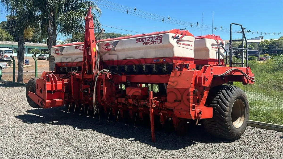 LOTE 040 - PLANTADEIRA KUHN SDM27/29 VERSATILE - ANO 2018 - DEPOSITADA EM TAPEJARA/RS