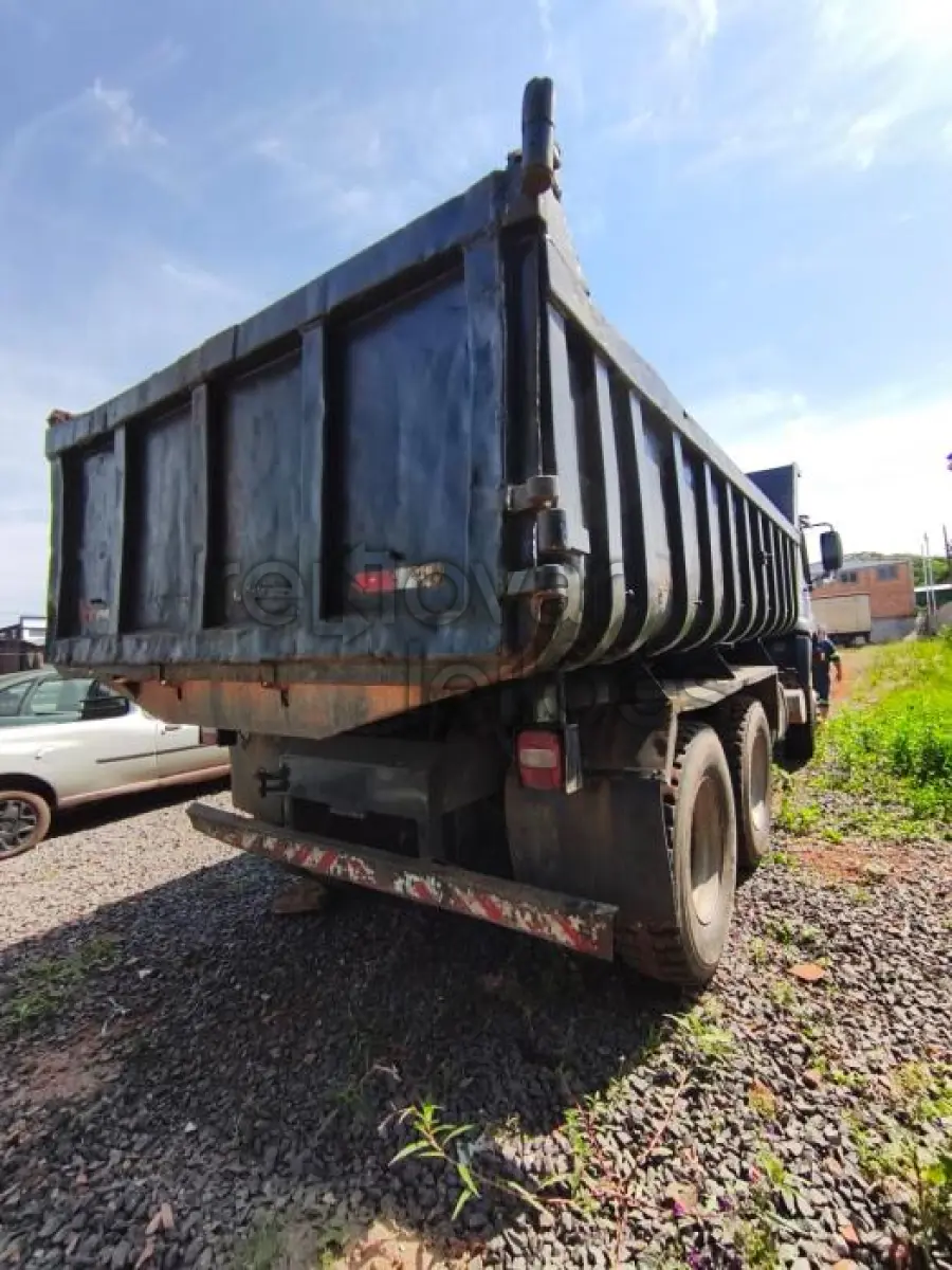LOTE 002 - VOLKSWAGEN 26.280 CRM 6X4 - ANO 2012/2012 - UNICRED PROSPERAR - DEPOSITADO EM SANTO ÂNGELO/RS