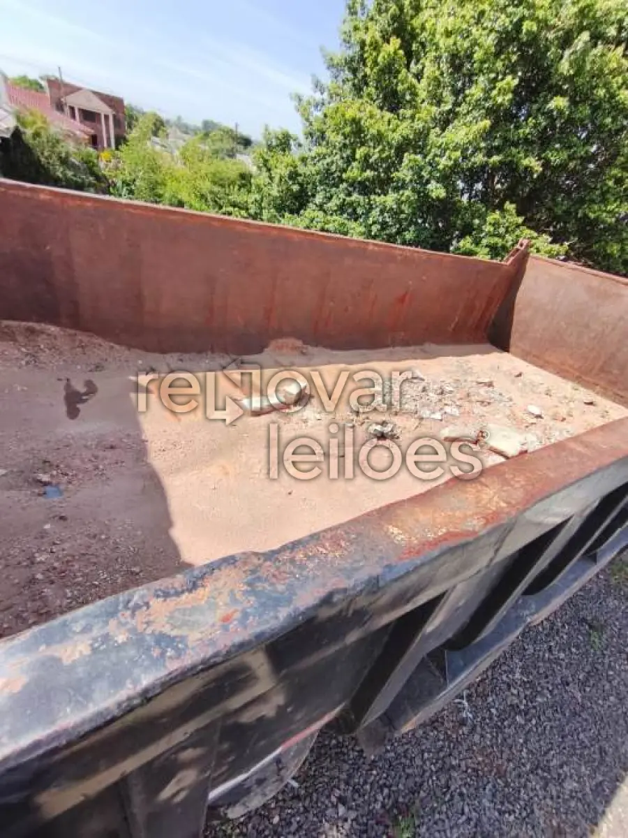 LOTE 002 - VOLKSWAGEN 26.280 CRM 6X4 - ANO 2012/2012 - UNICRED PROSPERAR - DEPOSITADO EM SANTO ÂNGELO/RS