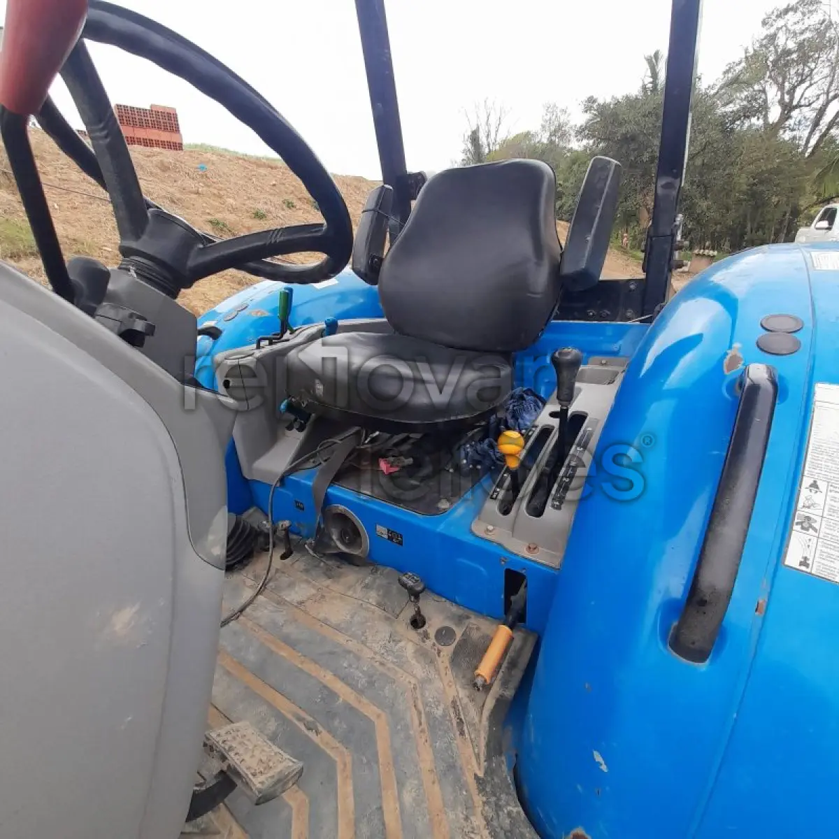 LOTE 017 - TRATOR LS U60 D ANO 2015/2015 - DEPOSITADO EM AURORA/SC