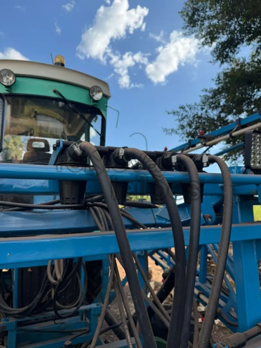 LOTE 022 - TRATOR PULVERIZADOR  FORD 6.600 - ANO 1986 - SICREDI SEMENTES DO SUL - DEPOSITADO EM ESPUMOSO/RS