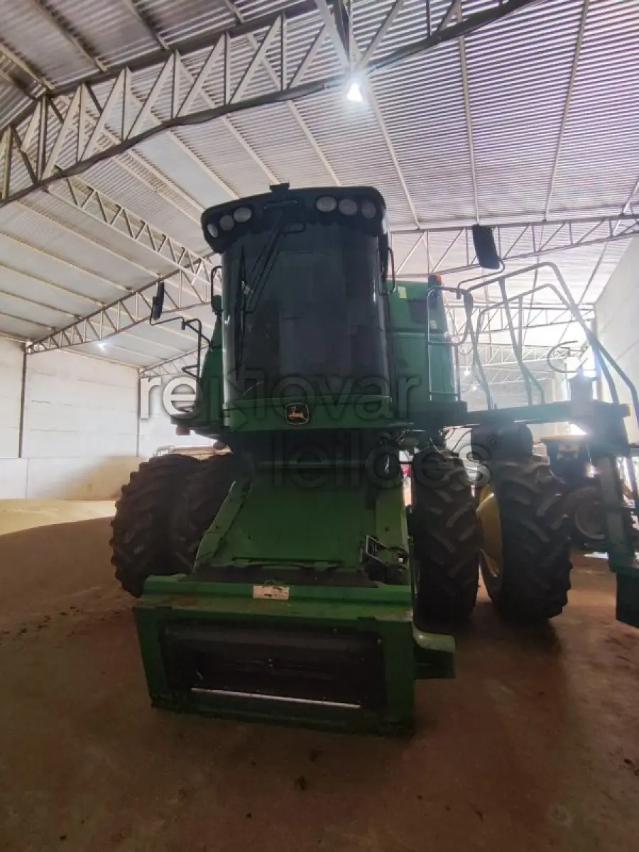 LOTE 021 - COLHEITADEIRA JOHN DEERE 9570 STS E PLATAFORMA 30 PÉS - ANO 2011 - SICREDI SEMENTES DO SUL - DEPOSITADO EM ESPUMOSO/RS