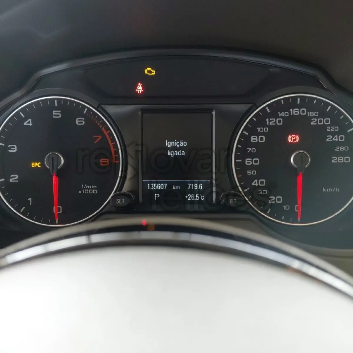 LOTE 046 - AUDI Q5 225CV - ANO 2015/2015 - COMPLETO - SICREDI CAMINHO DAS AGUAS