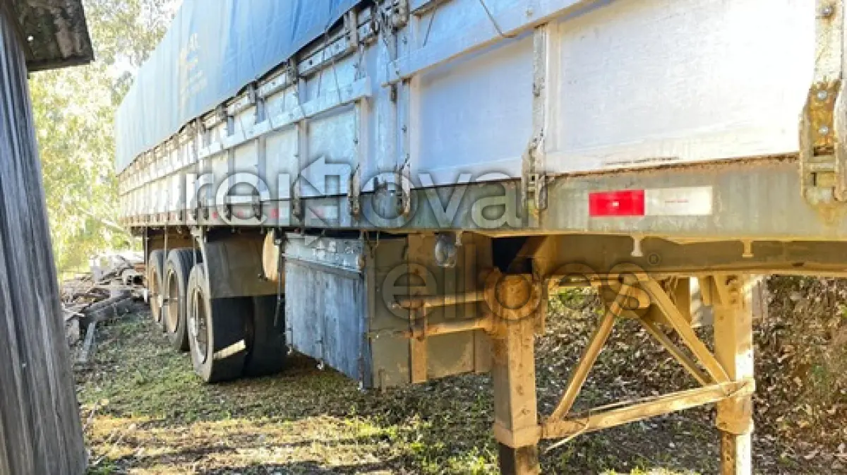 LOTE 007 - SEMI REBOQUE KRONE - 1986/1986 - CRESOL CONFIANÇA - DEPOSITADO EM SÃO PEDRO DO SUL/RS
