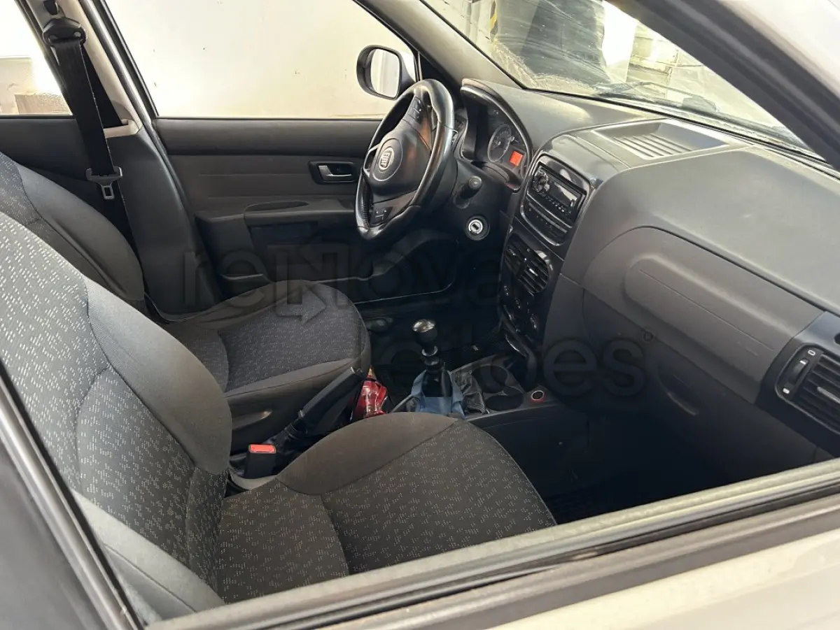 LOTE 014 - FIAT/PALIO WEEKEND TREKKING 1.6 / ANO 2015/2015 / PLACA I**-***2