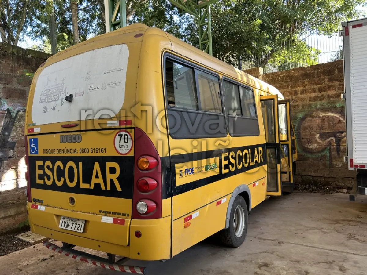LOTE 013 - ÔNIBUS ESCOLAR CITYCLASS 70 C17 / ANO 2013/2014 / PLACA I**-***1