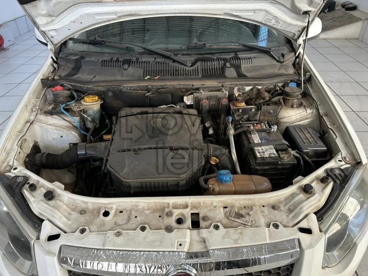 LOTE 014 - FIAT/PALIO WEEKEND TREKKING 1.6 / ANO 2015/2015 / PLACA I**-***2
