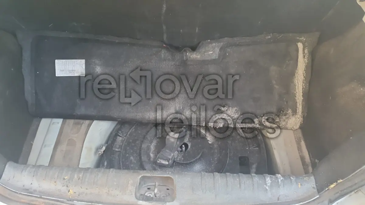 LOTE 003 - CHEVROLET ONIX LT 2017
