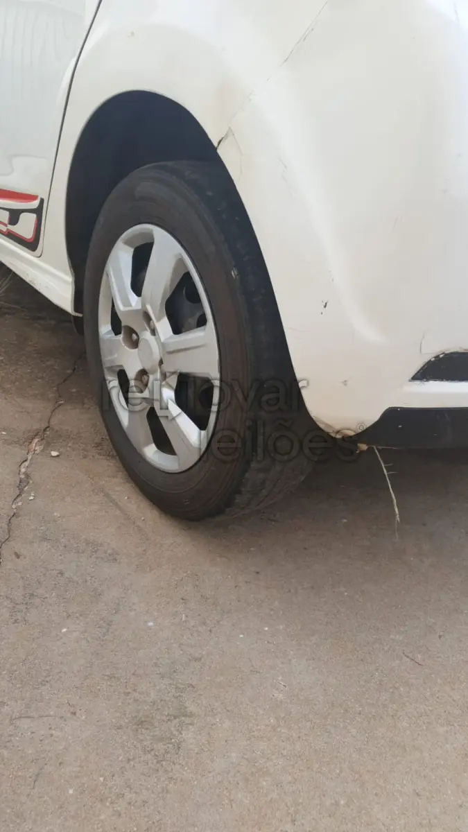 LOTE 003 - CHEVROLET ONIX LT 2017