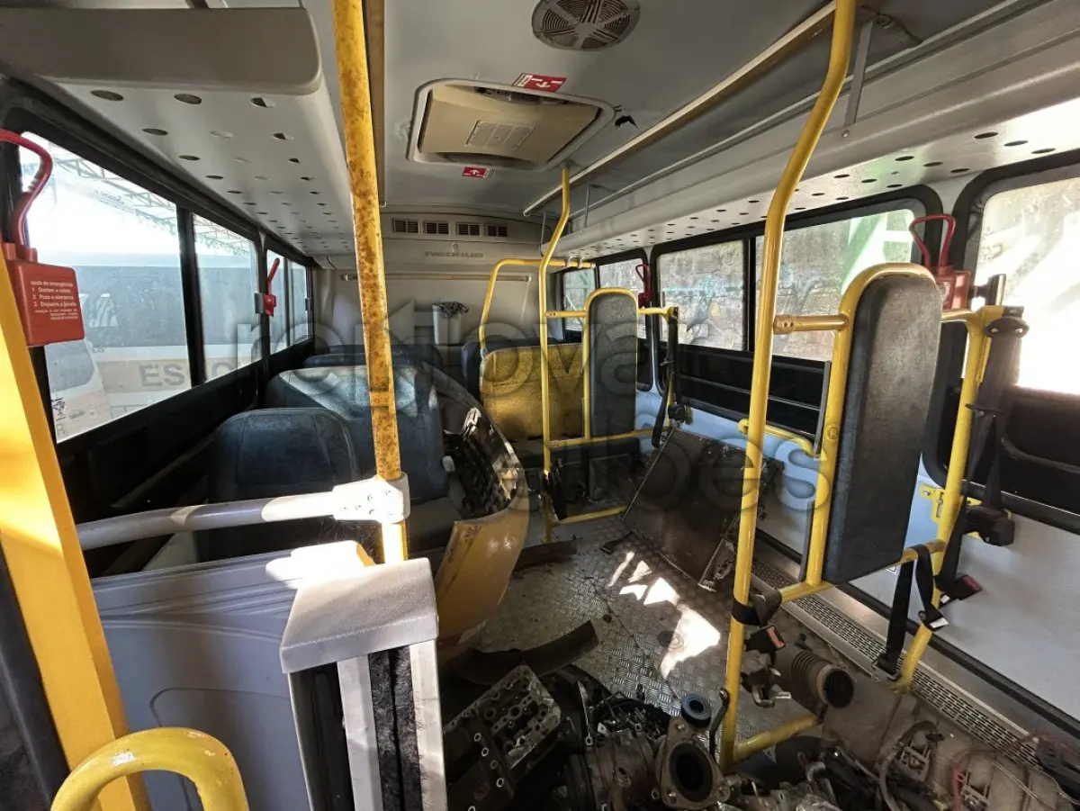 LOTE 013 - ÔNIBUS ESCOLAR CITYCLASS 70 C17 / ANO 2013/2014 / PLACA I**-***1