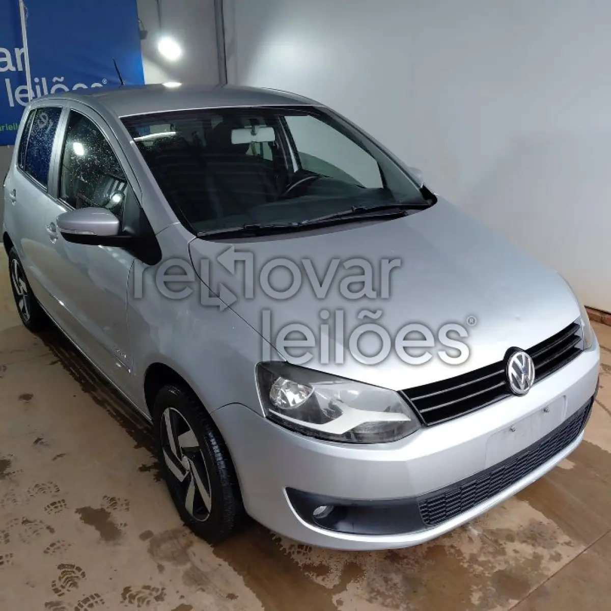 LOTE 031 - VOLKSWAGEN FOX 1.6 HIGHLINE - ANO 2013/2014 - COMPLETO - CRESOL CENTRO SUL