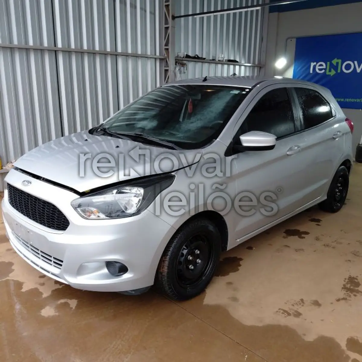 LOTE 011 - FORD KA SE 10 HA B - ANO 2018/2018 - COMPLETO - SICOOB NOVA TRENTO - IPVA 2026 EM ABERTO