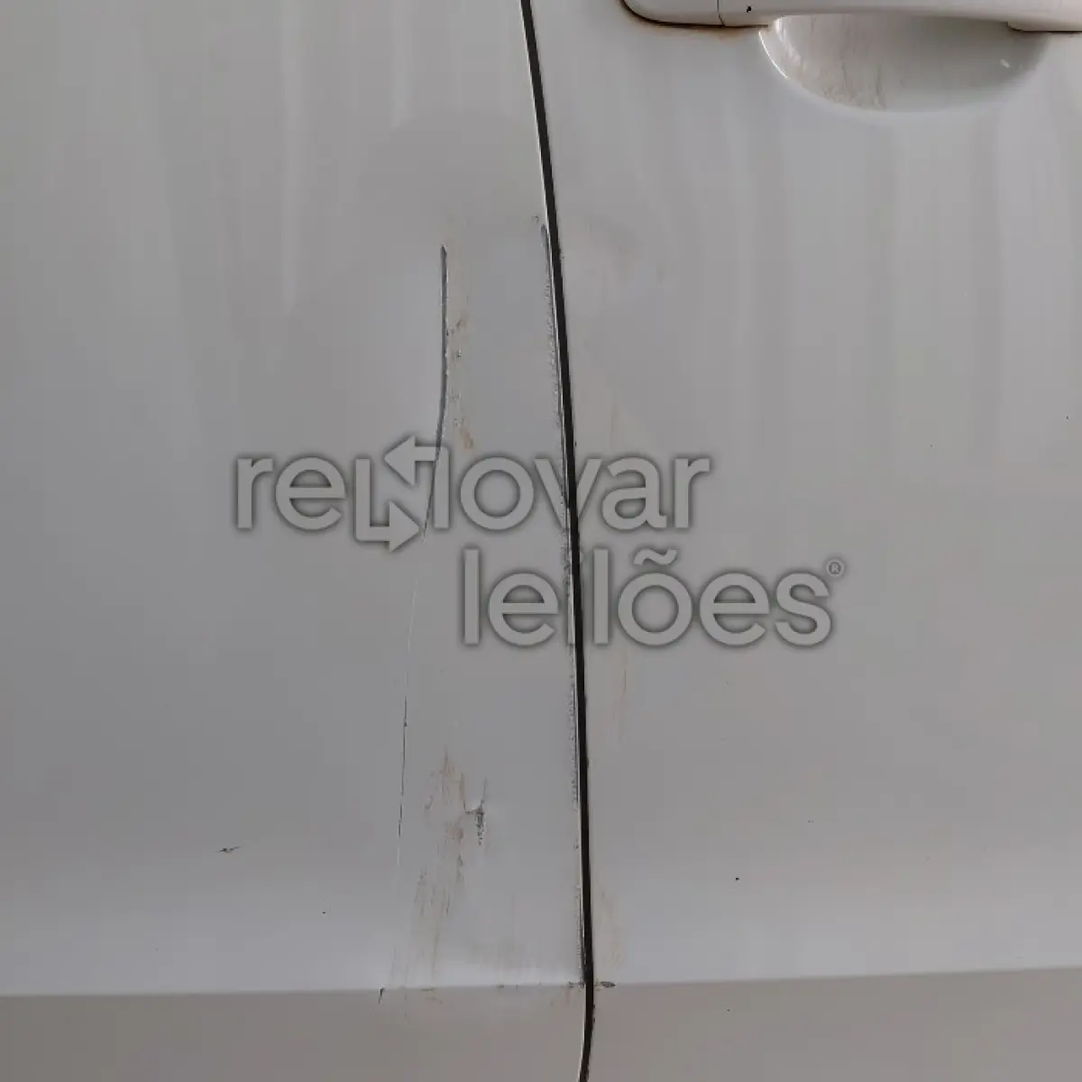 LOTE 016 - VOLKSWAGEN UP MOVE MB - ANO 2015/2016 - COMPLETO - SICREDI PLANALTO