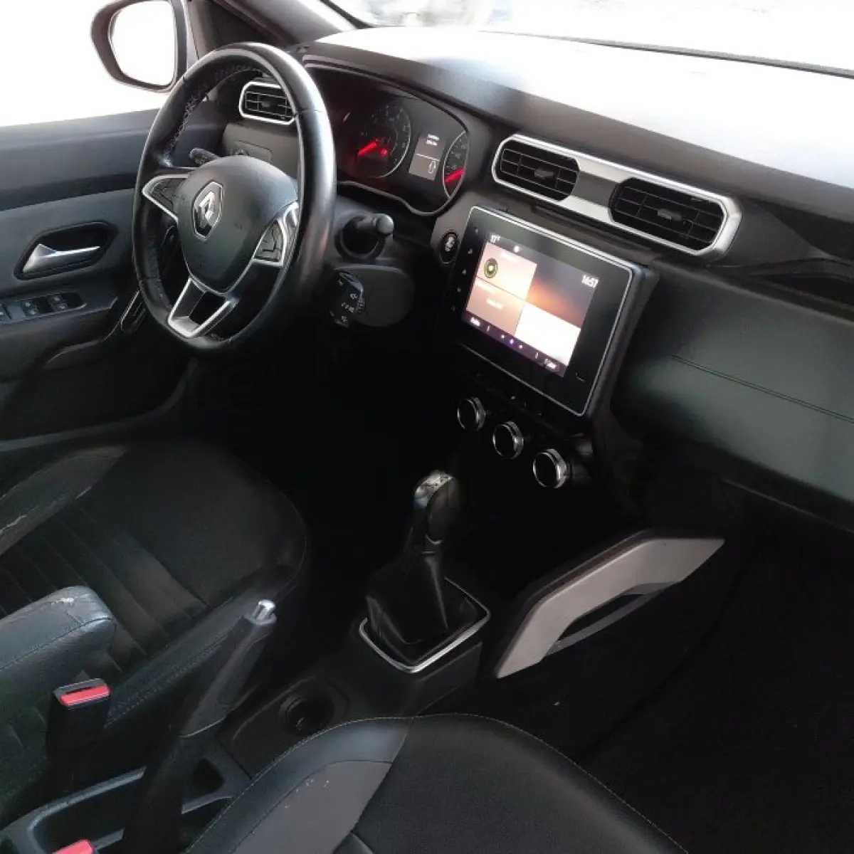 LOTE 002 - RENAULT DUSTER ICO16 CVT - ANO 2021/2022 - COMPLETO - SICREDI PIONEIRA