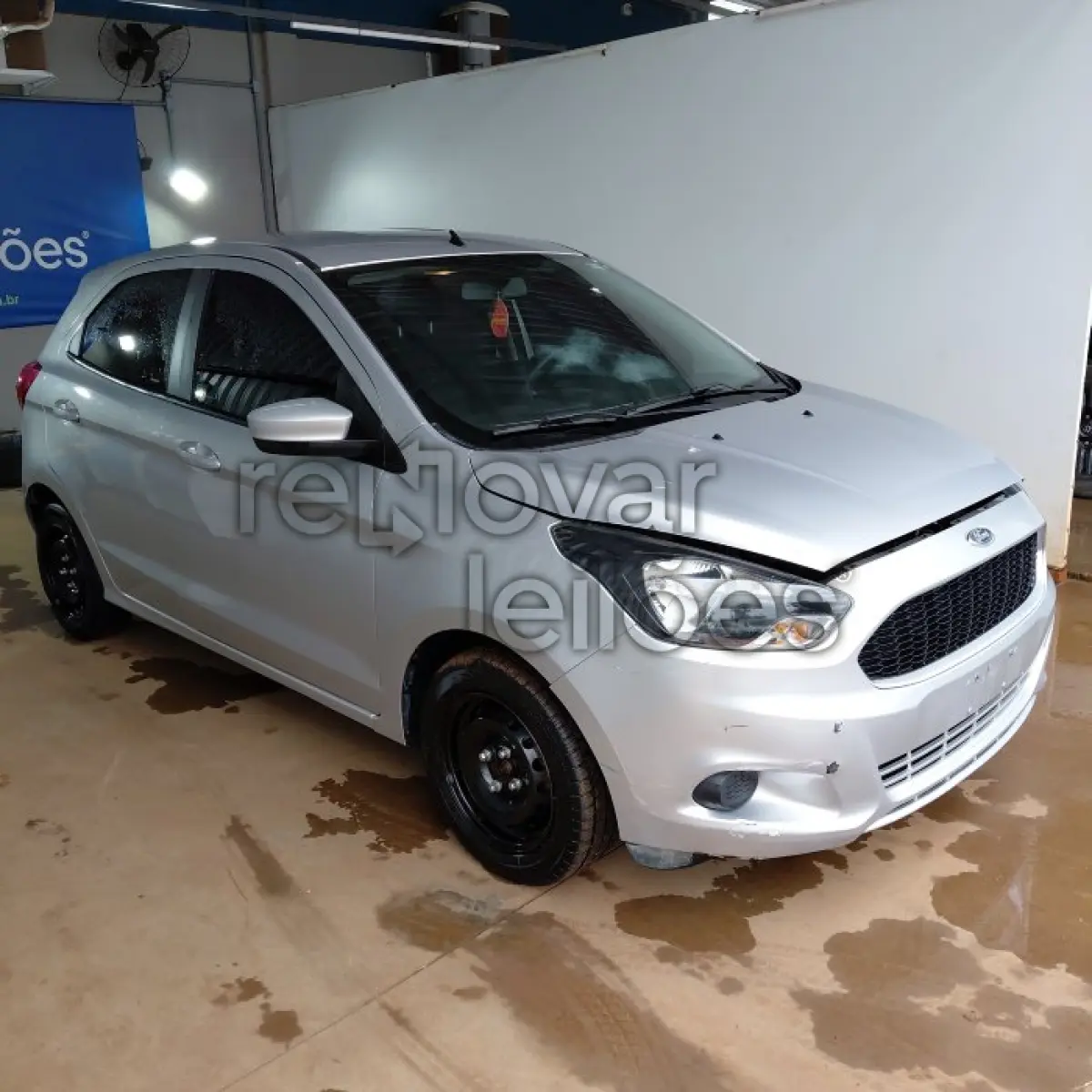 LOTE 011 - FORD KA SE 10 HA B - ANO 2018/2018 - COMPLETO - SICOOB NOVA TRENTO - IPVA 2026 EM ABERTO