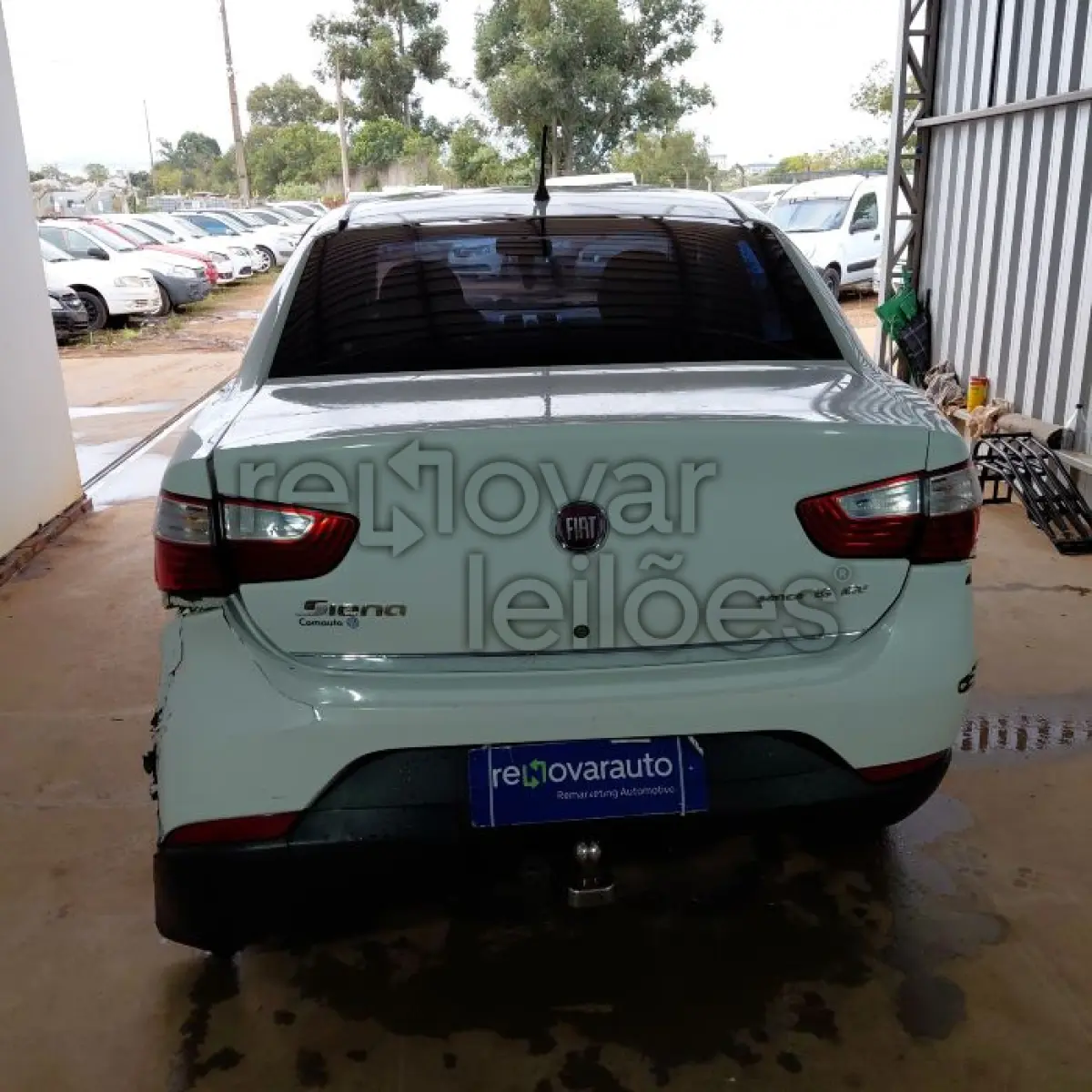 LOTE 003 - FIAT SIENA ESSENCE 1.6 - ANO 2013/2014 - COMPLETO - SICREDI PIONEIRA