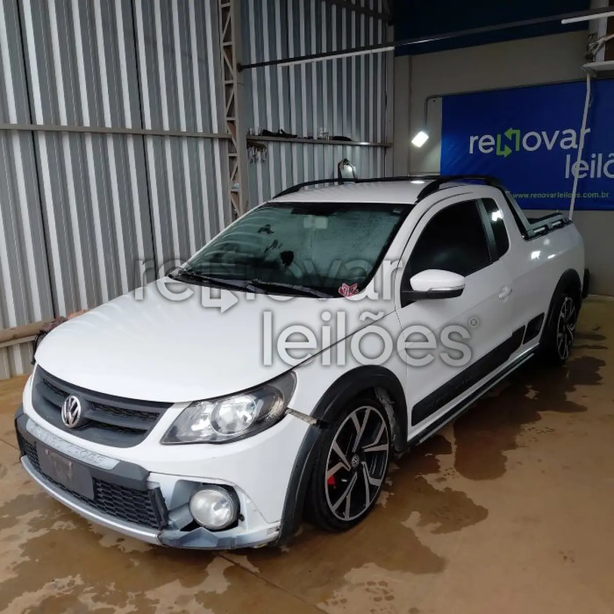 LOTE 022 - VOLKSWAGEN SAVEIRO 1.6 CE CROSS - ANO 2012/2013 - COMPLETO - SICREDI SERRANA