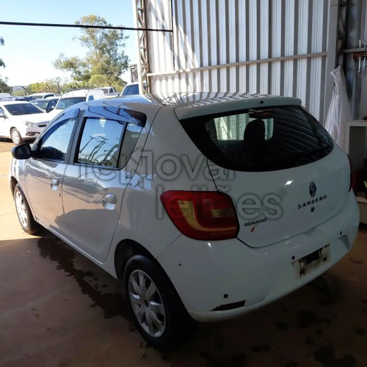LOTE 005 - RENAULT SANDERO EXPR 10 - ANO 2016/2017 - COMPLETO - SICREDI PIONEIRA