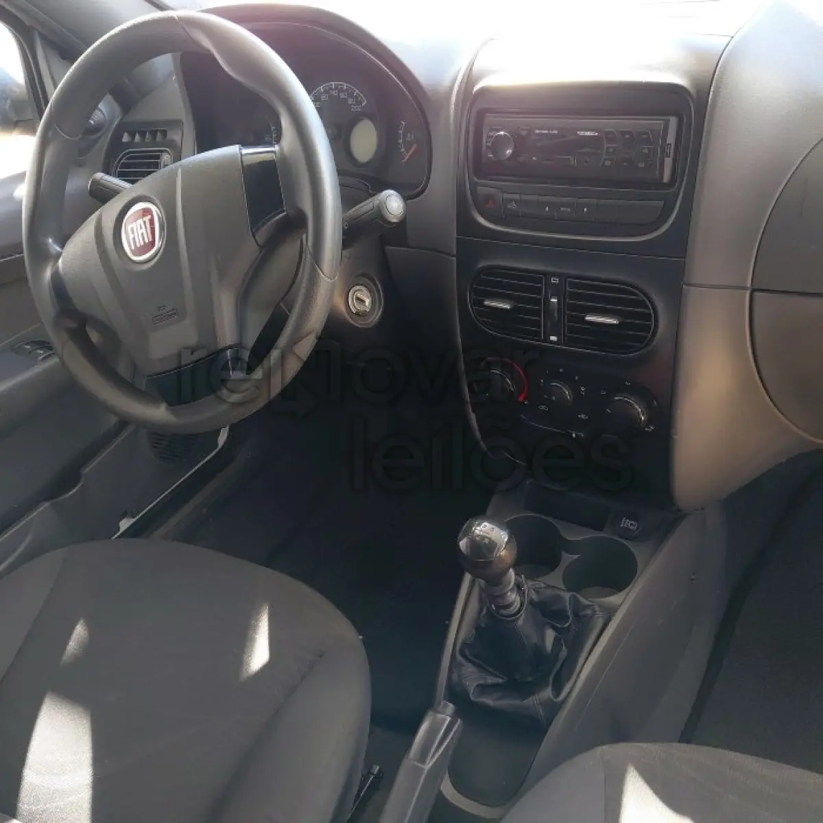LOTE 027 - FIAT STRADA HD WK CD E - ANO 2019/2020 - COMPLETO - SICREDI CAMINHO DAS ÁGUAS