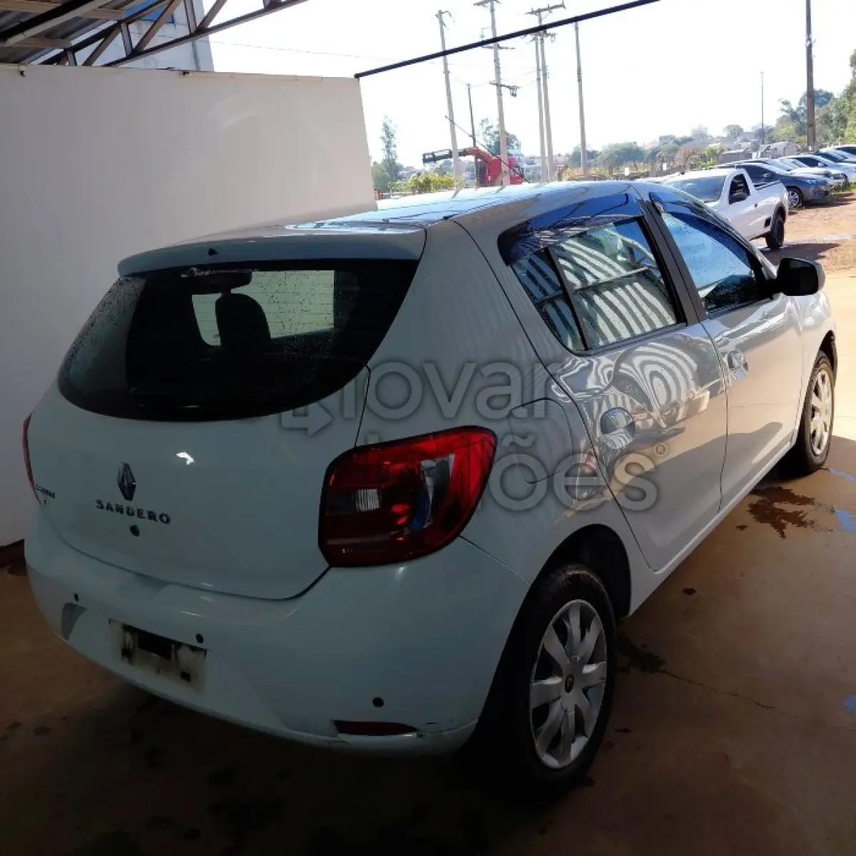 LOTE 005 - RENAULT SANDERO EXPR 10 - ANO 2016/2017 - COMPLETO - SICREDI PIONEIRA