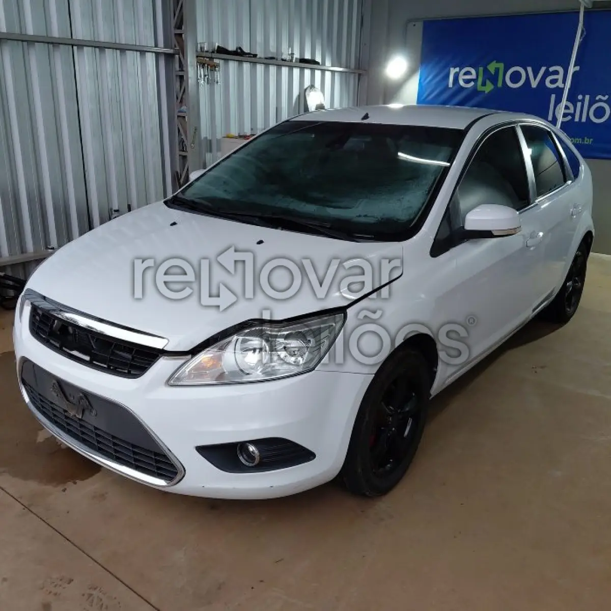 LOTE 017 - FORD FOCUS 2L HC FLEX - ANO 2013/2013 - COMPLETO - SICREDI SERRANA - INDICIO DE SINISTRO E PASSAGEM DE LEILÃO
