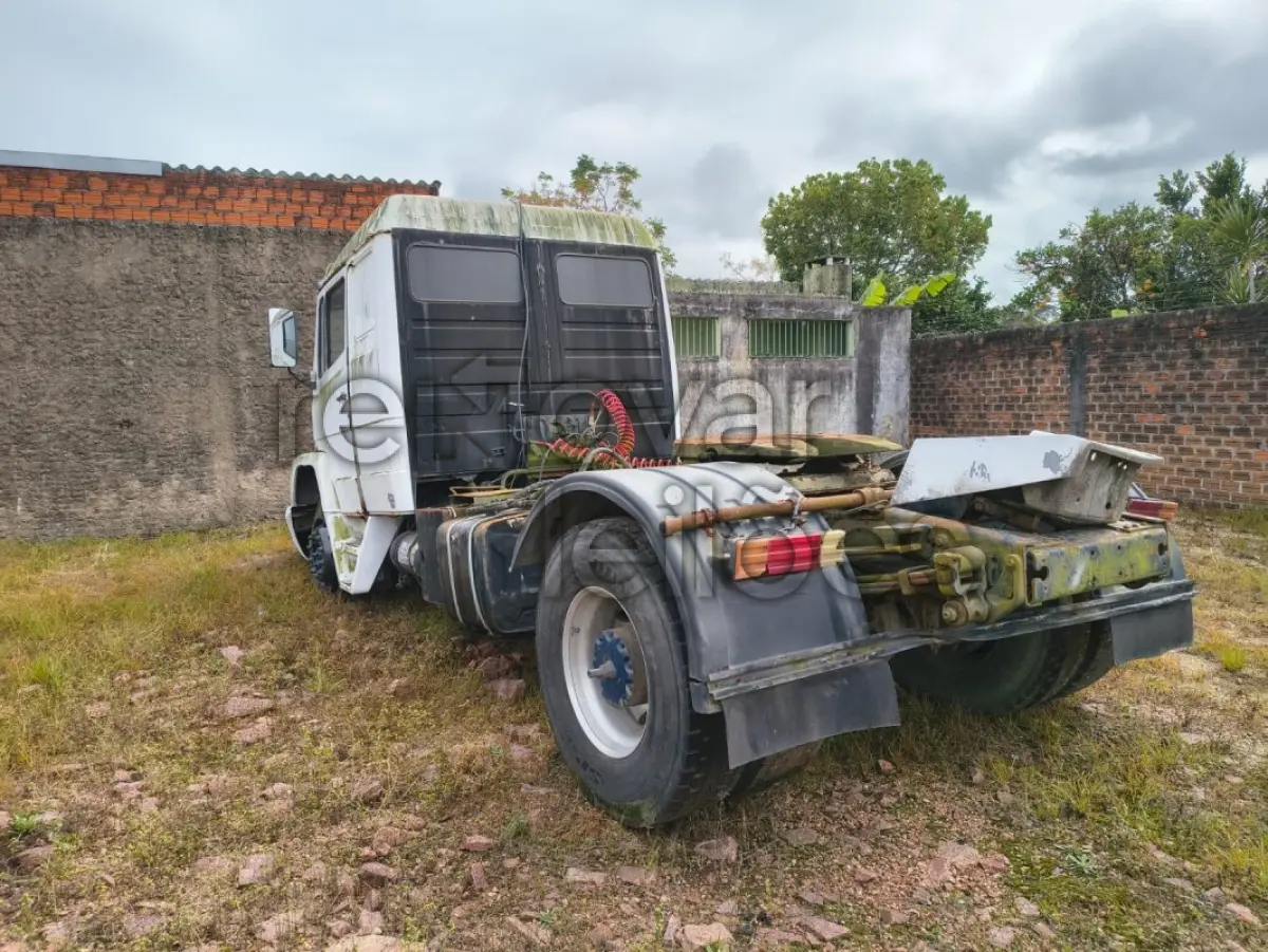 LOTE 008 - M. BENZ LS 1935 - ANO 1991/1991 - SICREDI INTERESTADOS - DEPOSITADO EM PELOTAS/RS