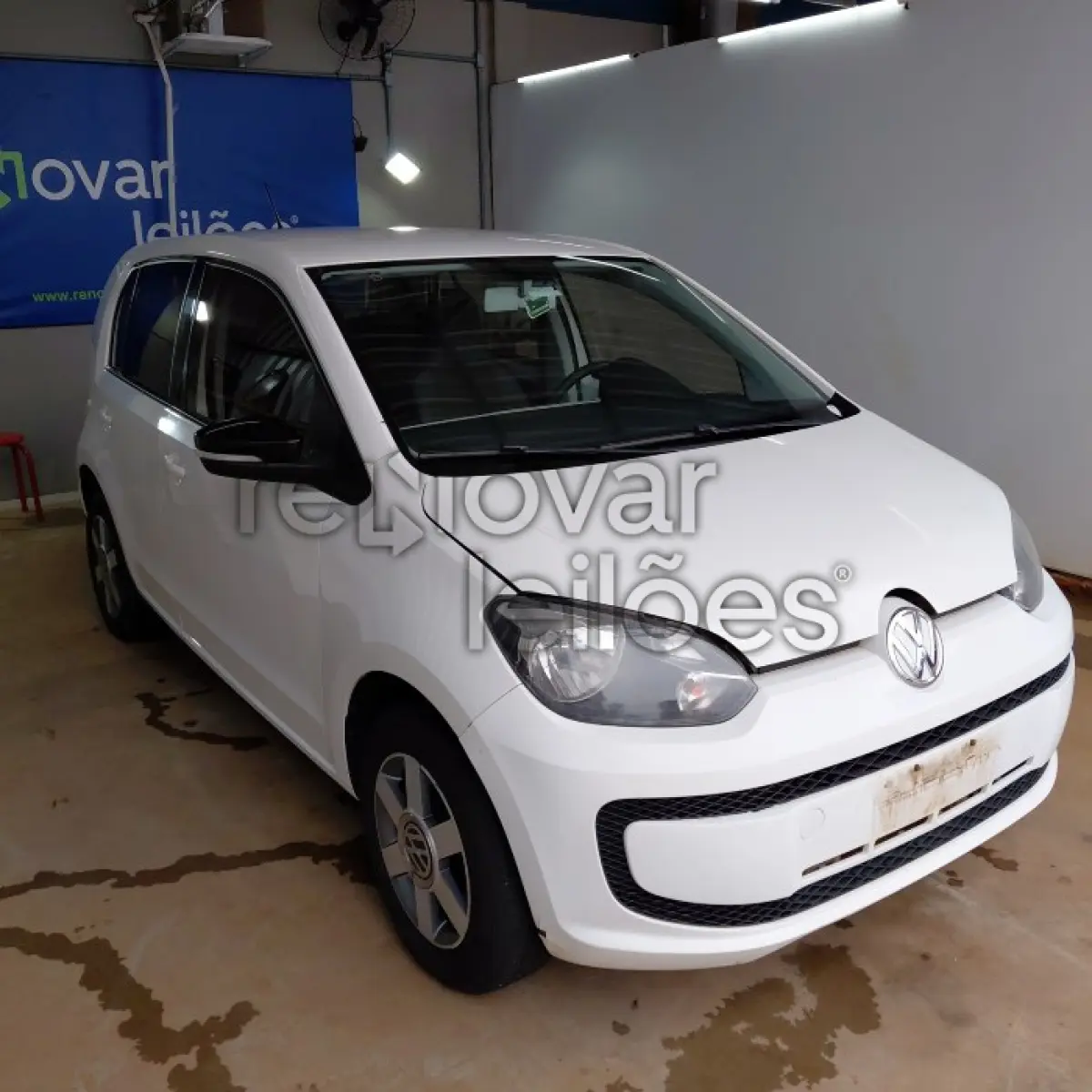 LOTE 016 - VOLKSWAGEN UP MOVE MB - ANO 2015/2016 - COMPLETO - SICREDI PLANALTO