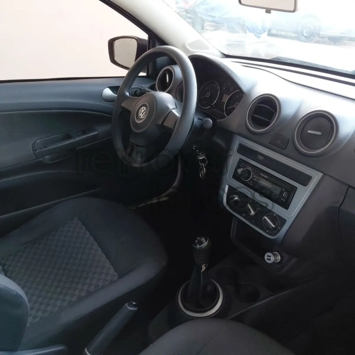 LOTE 008 - VW SAVEIRO CS TL MB - ANO 2014/2015 - COMPLETO - SICREDI CAMINHO DAS ÁGUAS
