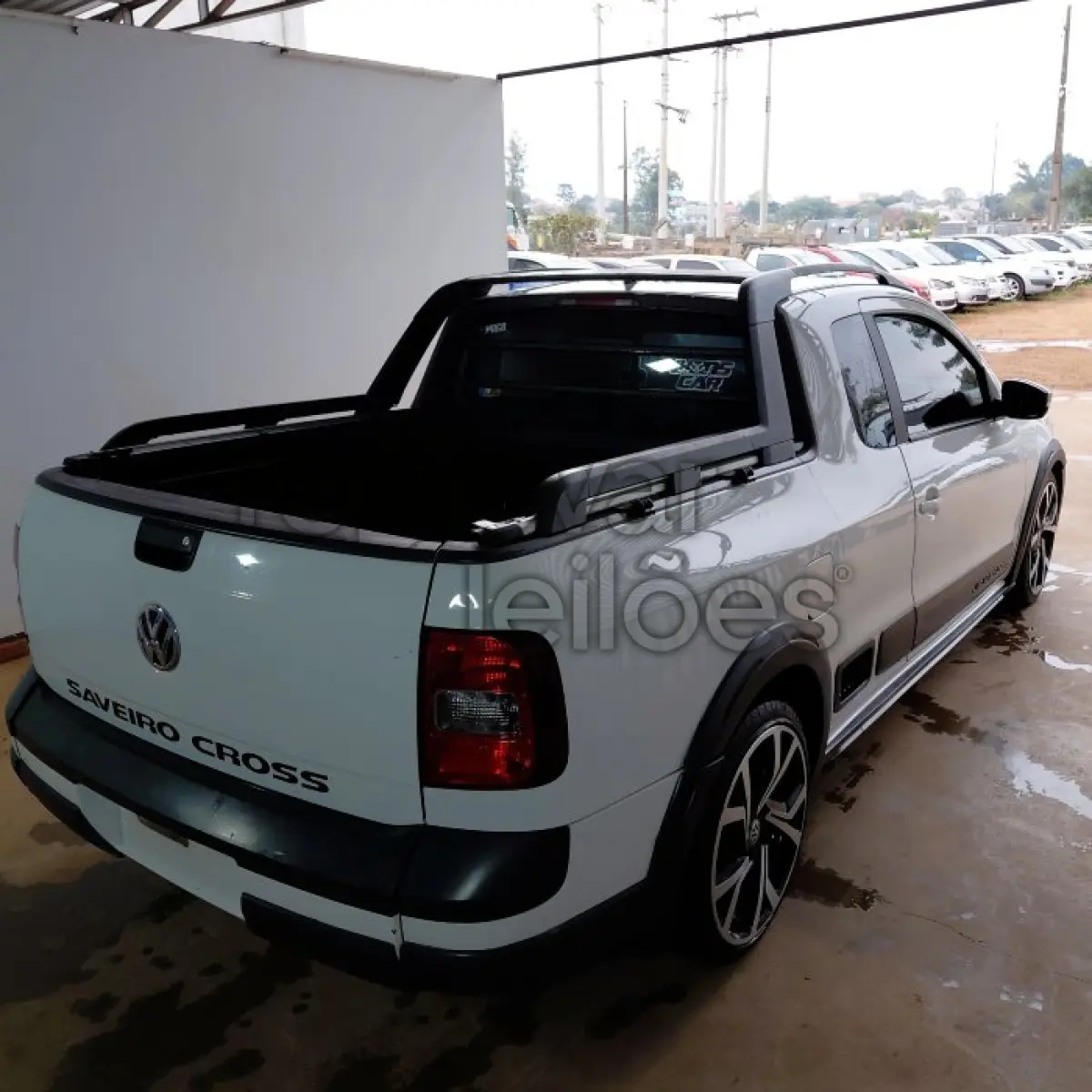 LOTE 022 - VOLKSWAGEN SAVEIRO 1.6 CE CROSS - ANO 2012/2013 - COMPLETO - SICREDI SERRANA