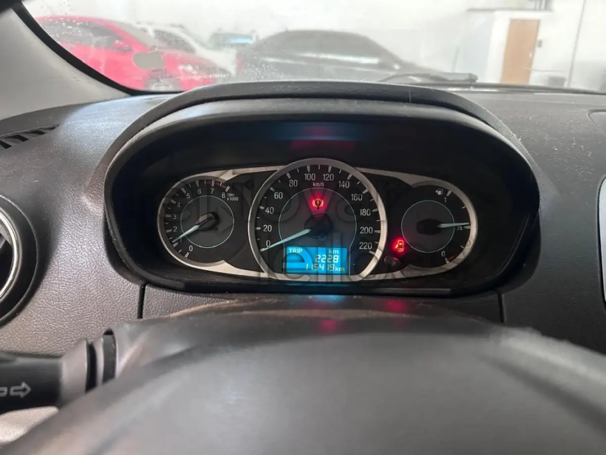 LOTE 025 - FORD KA - ANO 2016/2016 - COMPLETO - SICREDI UNIÃO - DEPOSITADO EM CACHOEIRO DO ITAPEMIRIM/ES