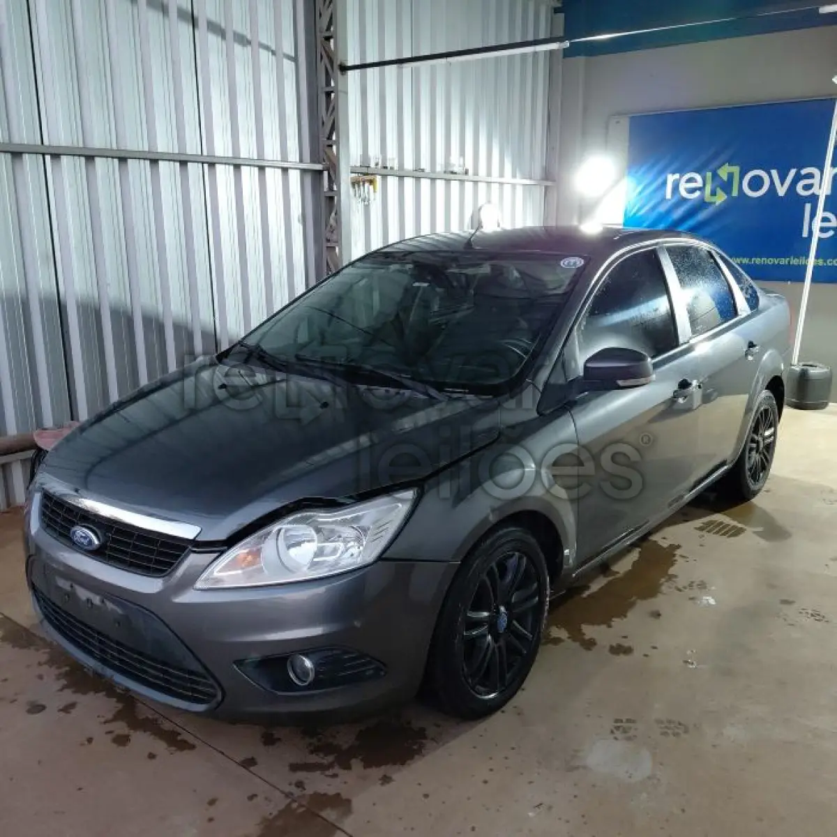 LOTE 027 - FORD FOCUS 2L FC FLEX - ANO 2013/2013 - COMPLETO - SICREDI PIONEIRA