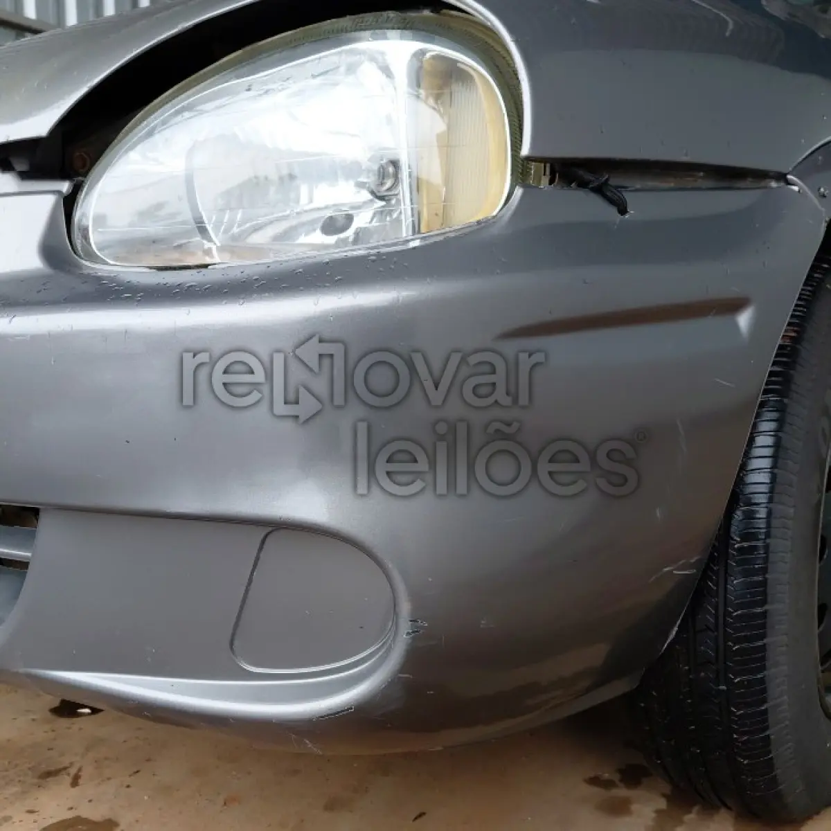 LOTE 006 - GM CLASSIC - ANO 2004/2005 - SICOOB CREDICARU