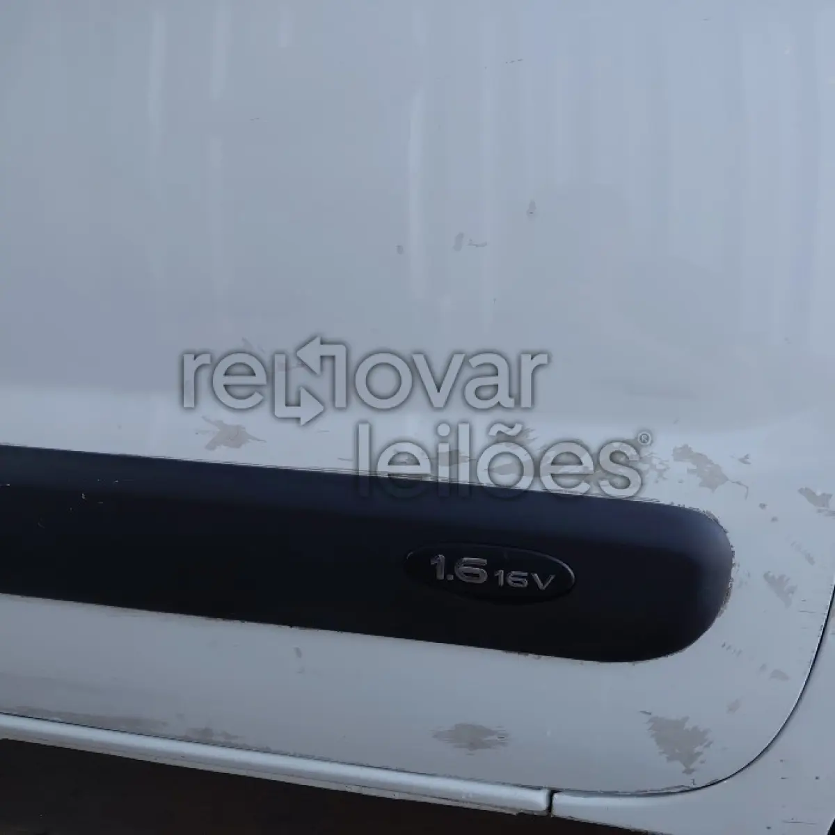 LOTE 010 - RENAULT KANGOO EXPRESS16 - ANO 2012/2013 - SICREDI CAMINHO DAS ÁGUAS