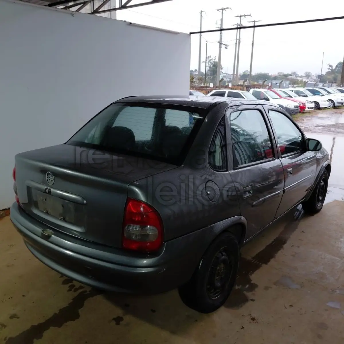 LOTE 006 - GM CLASSIC - ANO 2004/2005 - SICOOB CREDICARU