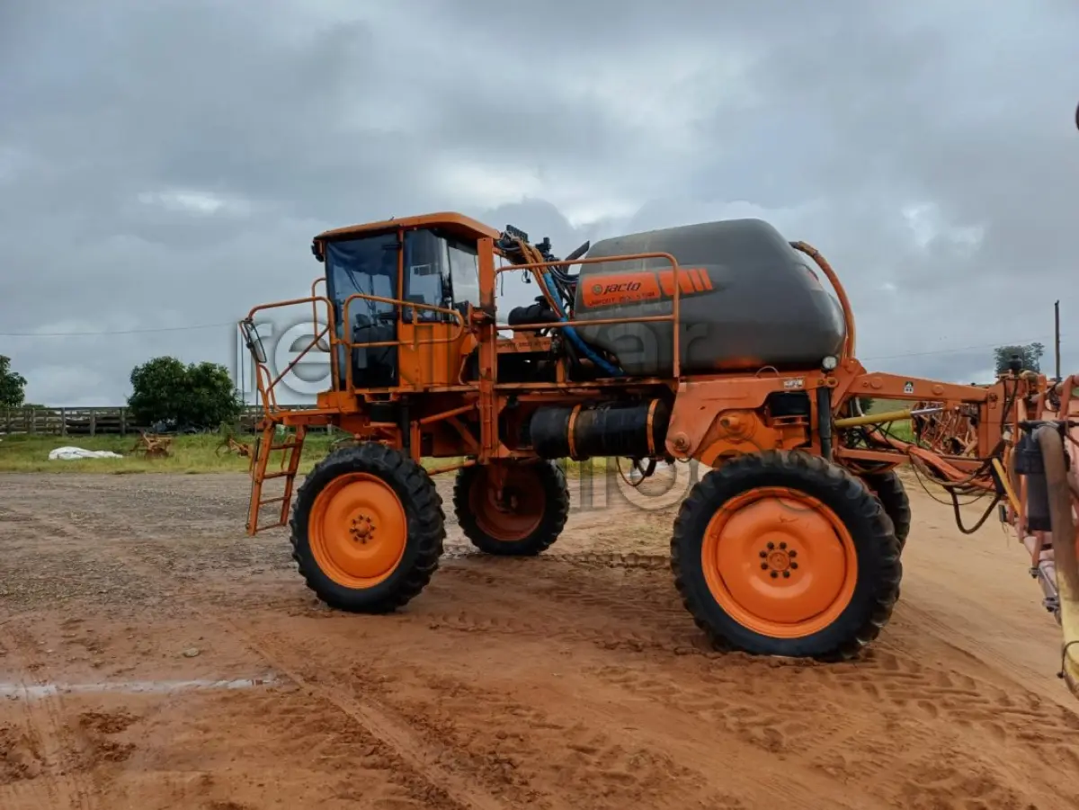 LOTE 029 - PULVERIZADOR JACTO UNIPORT 2500 - ANO 2008 - CRESOL CONFIANÇA - DEPOSITADO EM SANTA MARIA/RS