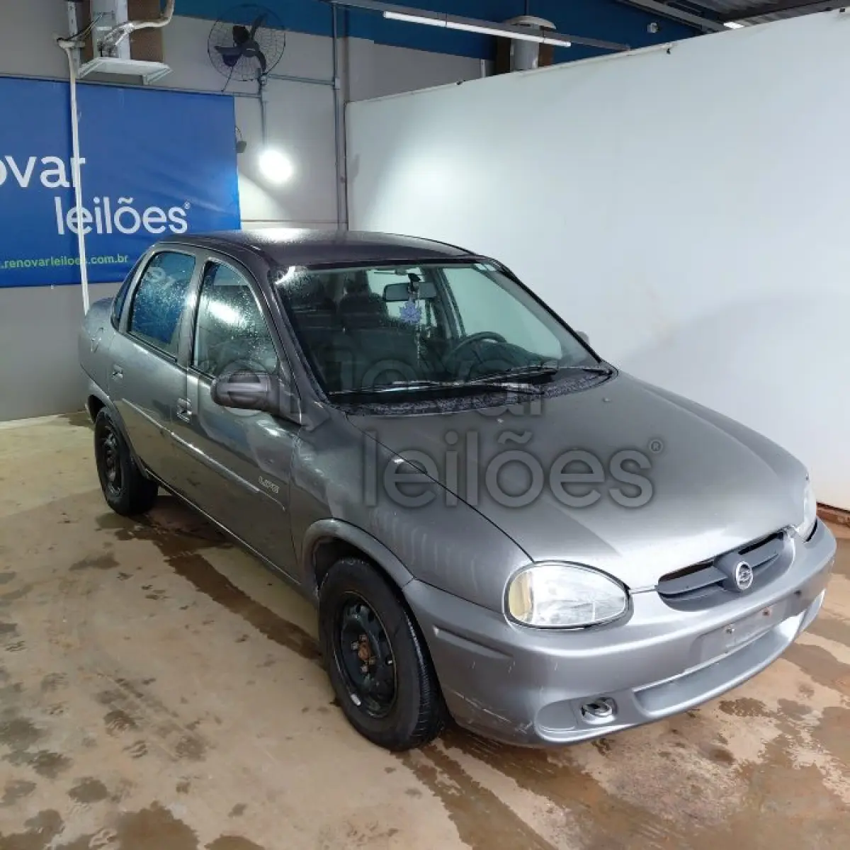LOTE 006 - GM CLASSIC - ANO 2004/2005 - SICOOB CREDICARU