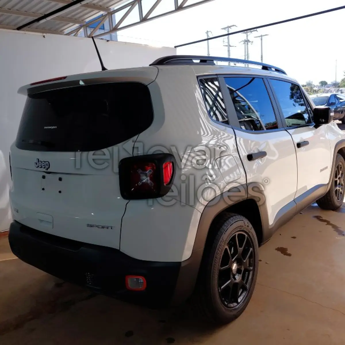 LOTE 011 - JEEP RENEGADE SPORT AT - ANO 2020/2021 - COMPLETO - SICREDI CAMINHO DAS ÁGUAS