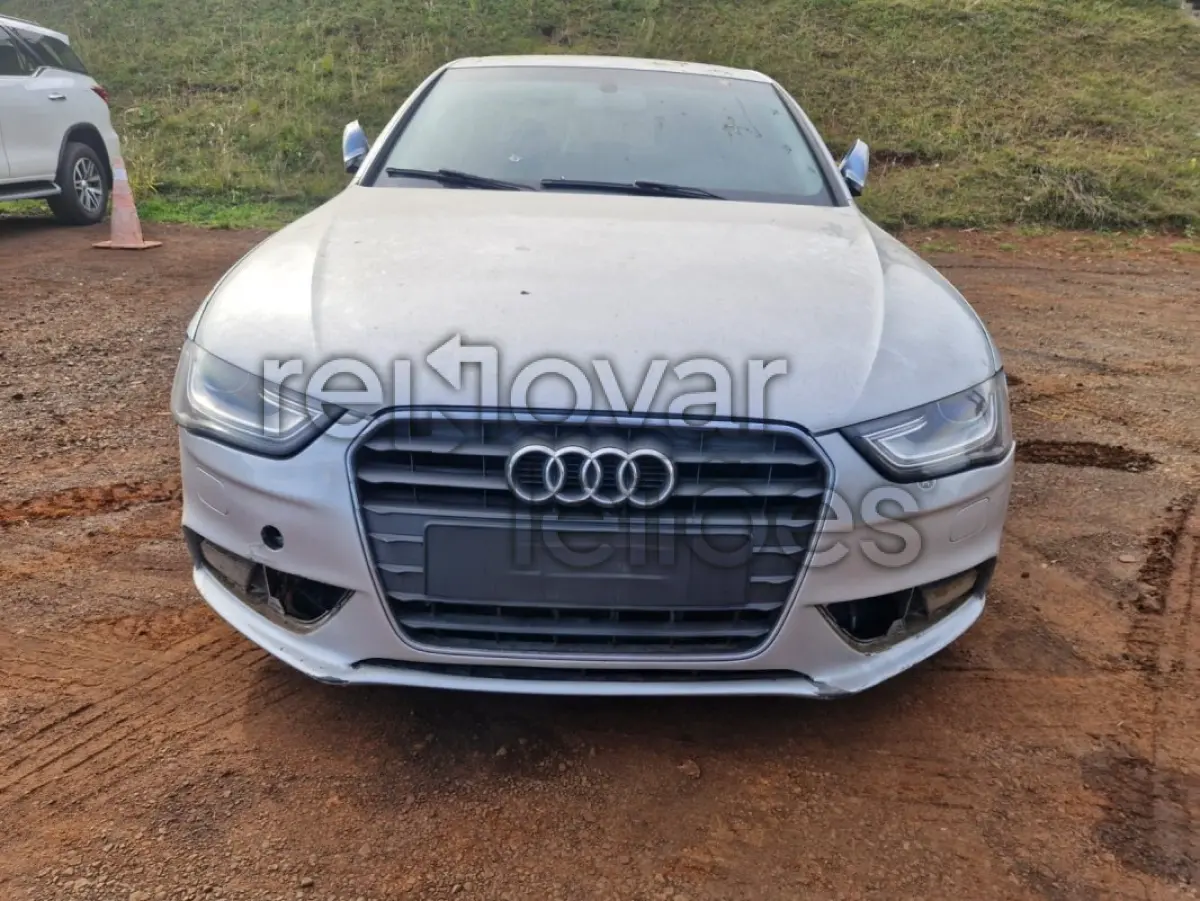 LOTE 017 - AUDI A4 2.0TFSI - ANO 2012/2013 - COMPLETO - SICREDI PIONEIRA - DEPOSITADO EM IJUI/RS