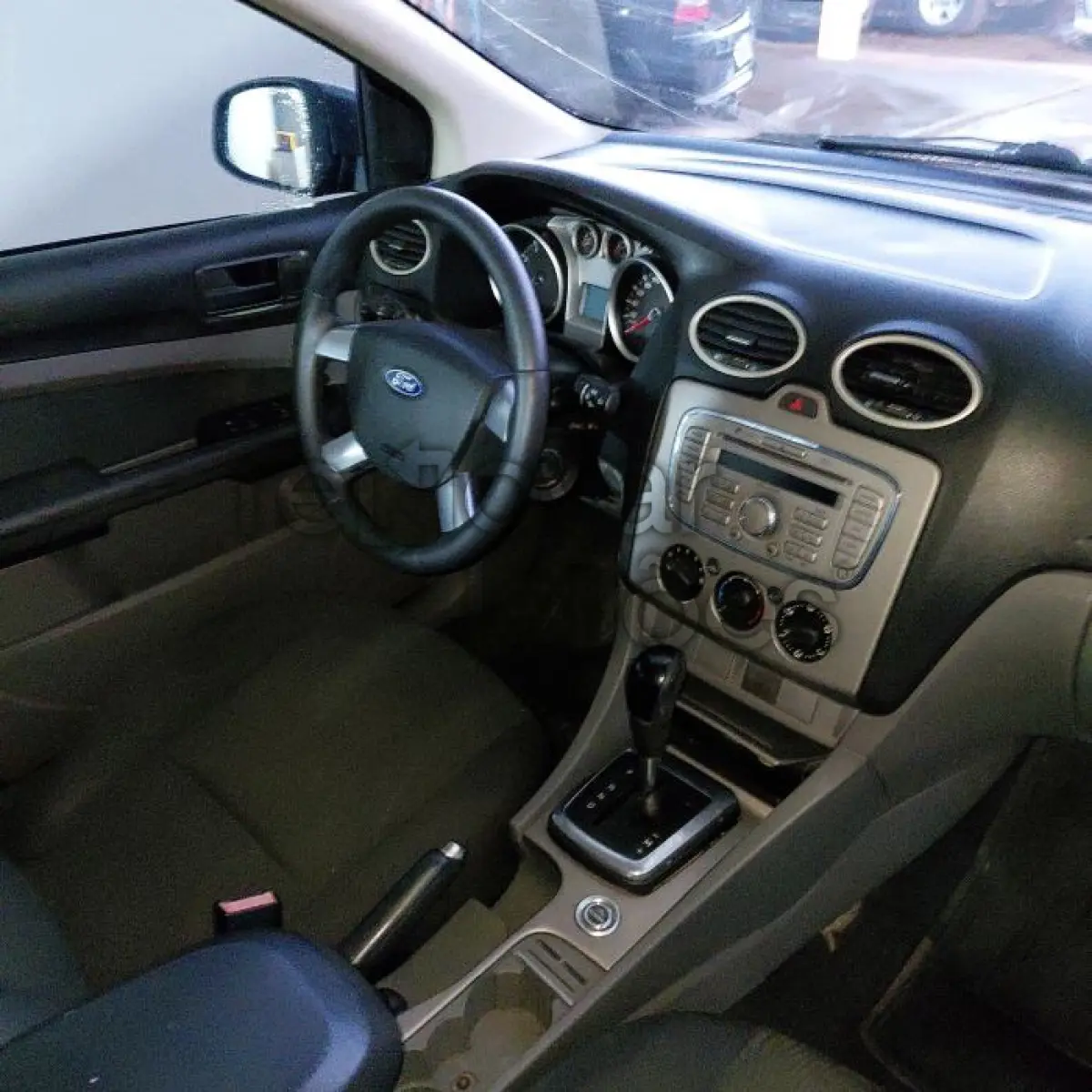 LOTE 027 - FORD FOCUS 2L FC FLEX - ANO 2013/2013 - COMPLETO - SICREDI PIONEIRA