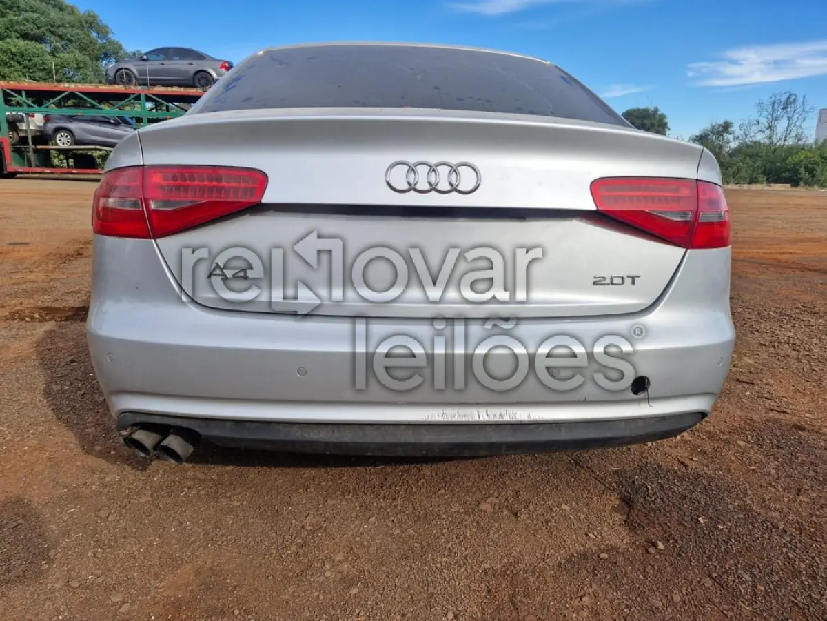 LOTE 017 - AUDI A4 2.0TFSI - ANO 2012/2013 - COMPLETO - SICREDI PIONEIRA - DEPOSITADO EM IJUI/RS