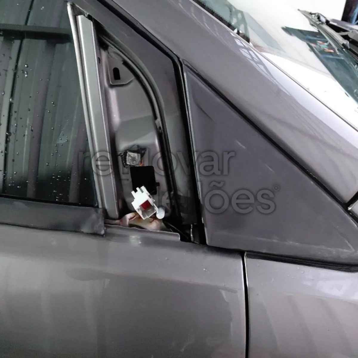LOTE 027 - FORD FOCUS 2L FC FLEX - ANO 2013/2013 - COMPLETO - SICREDI PIONEIRA