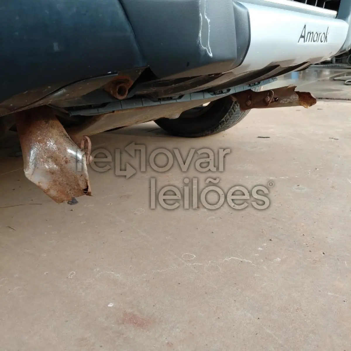 LOTE 032 - VOLKSWAGEN AMAROK CD 4X4 HIGH - ANO 2010/2011 - COMPLETO - SICREDI CAMINHO DAS ÁGUAS